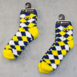 2 PACK Michigan Wolverines NCAA109 Diamond Sleep Soft "Fuzzy/Cozy" Crew Socks OS